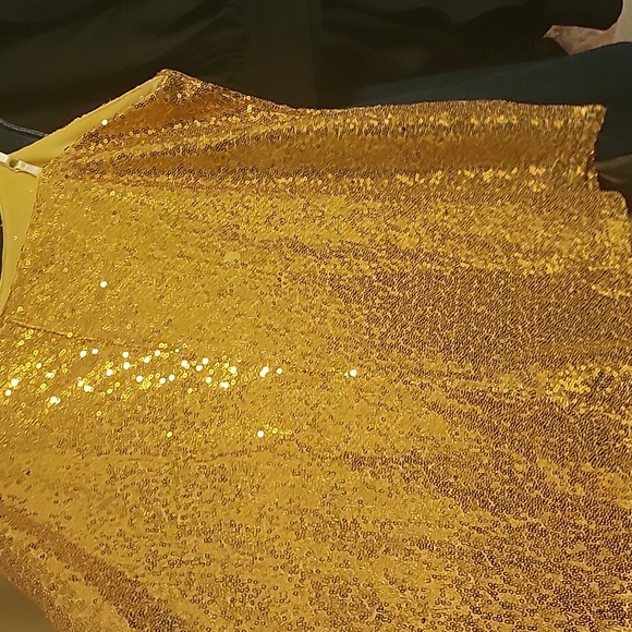 Tank - Picture 3 of 3